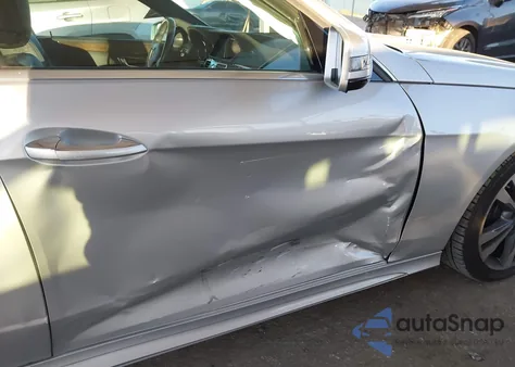 2014 Mercedes-Benz E 350 z USA, uszkodzony, nr VIN WDDHF5KB5EB030464